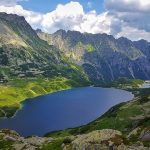 Alternatywą dla pobytu w hotelu może być wynajęty domek